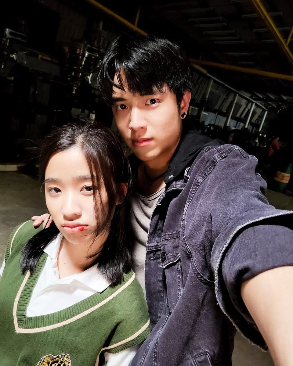 VerbenaAster's tweet photo. Tu literally looks good with everyone 😭 😭 she has a strong bone and skinship with her co-actors. We could sense their closeness 😭 😭 KayTu
#tontawan_t #tontawan #kayavine #KayTu #TalayGorya #F4ThailandEP11 #F4Thailand https://t.co/P0EktTiVov