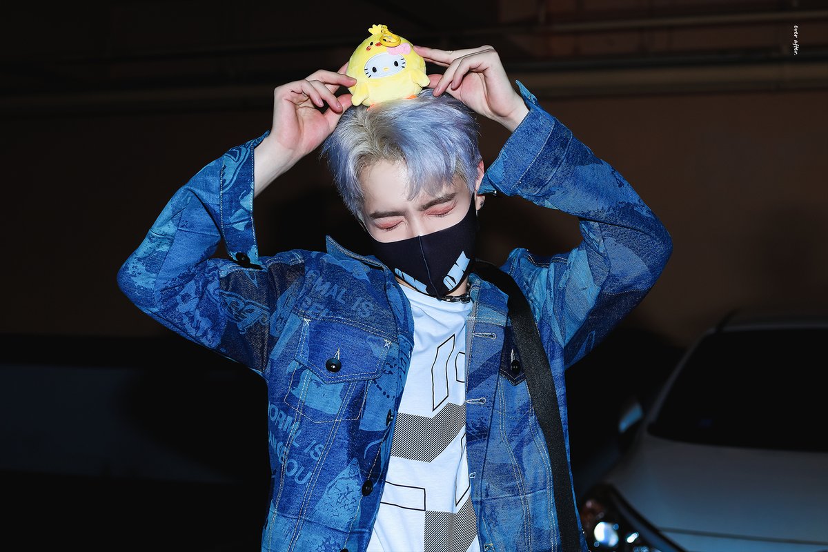 everafter_hc's tweet photo. 210909 

#이휘찬 #휘찬 #오메가엑스 #OMEGA_X
#명창토끼 #휘찬이최고 https://t.co/ES53wBL2p1