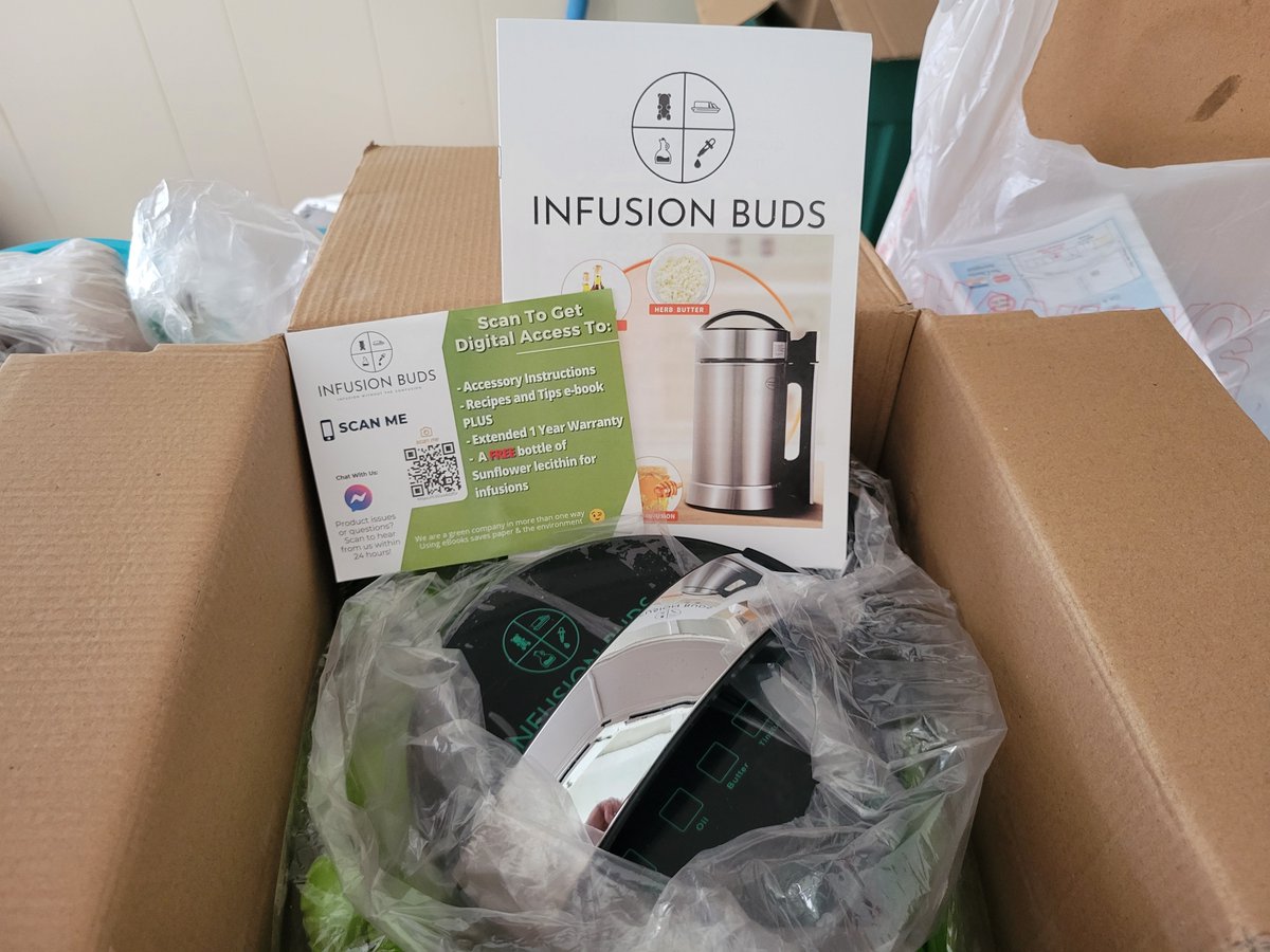 jaynsilent's tweet photo. So amped my Infusion Buds machine just got here. Harvest is just a week away then have to let them dry and some cure. It just can't get here quick enough. Can't wait till I'm making infused chocolates, gummies, brownies, cookies and more.. #420life #GrowYourOwn #CannabisCommunity https://t.co/4GFeGbKsnp