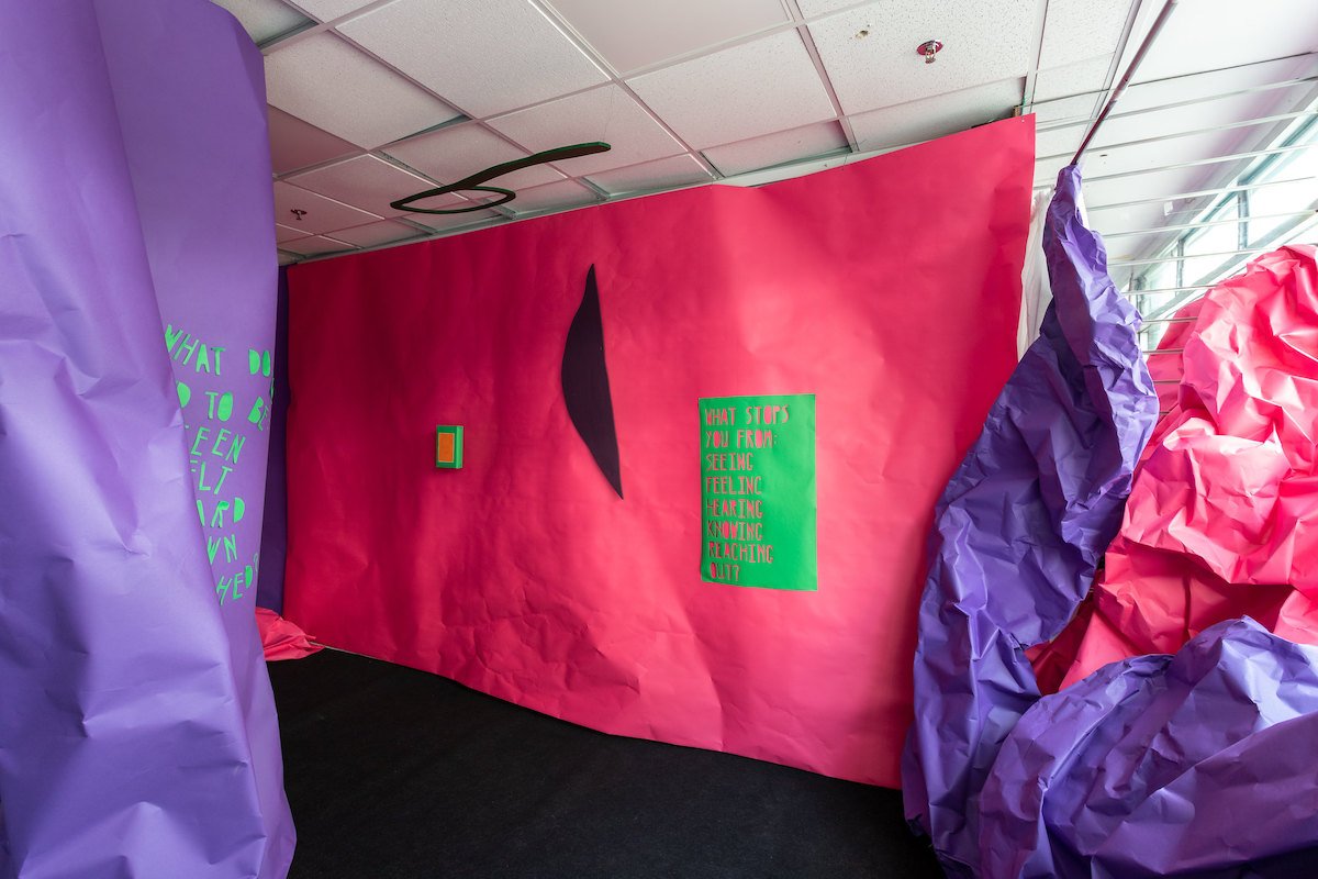 Want to take a virtual tour of the brilliant enSHRINE project by <a href="/Lady_Kitt/">Lady Kitt</a>? 

Part of the 'Social Artists for Equality, Diversity +Inclusion' project w/ MMU &amp; <a href="/SocialArtUK/">Social Art Network</a>, it explores how institutions could be more accessible to those with disabilities

socialartlibrary.org/library/to-cha…