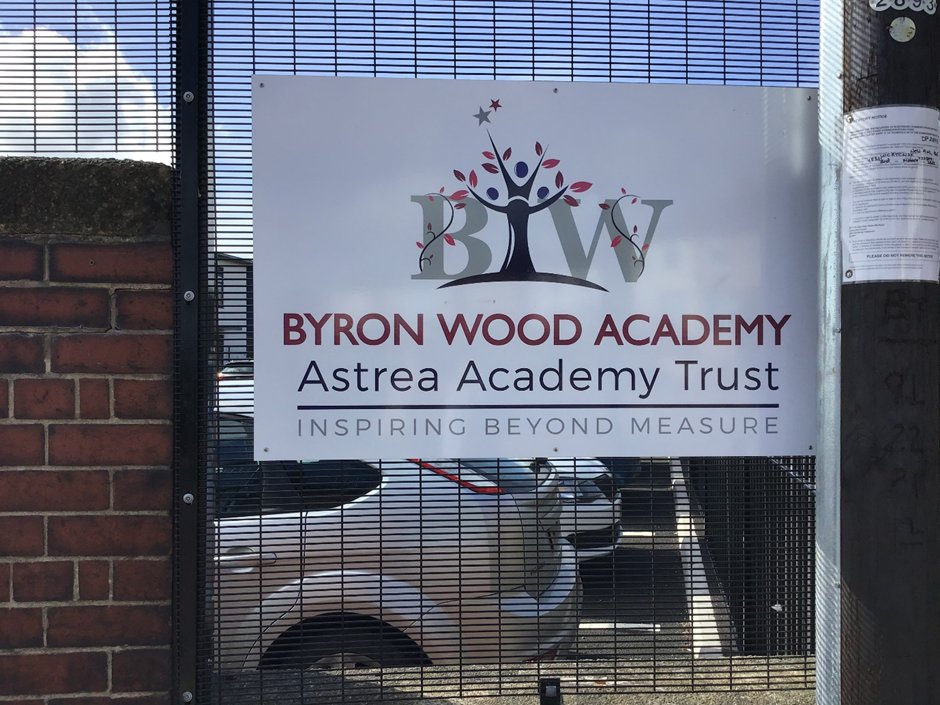 ThinkingMaths's tweet photo. A huge privilege to visit @BWA_Sheffield and @Burrellelogram  with C7 MS teachers. Great to see the impact of #Mastery where ALL children build secure learning and make great progress together. Such a powerful PD model to see live teaching, used across all @MathsHubs @ncetm https://t.co/m7Ra0llzVw