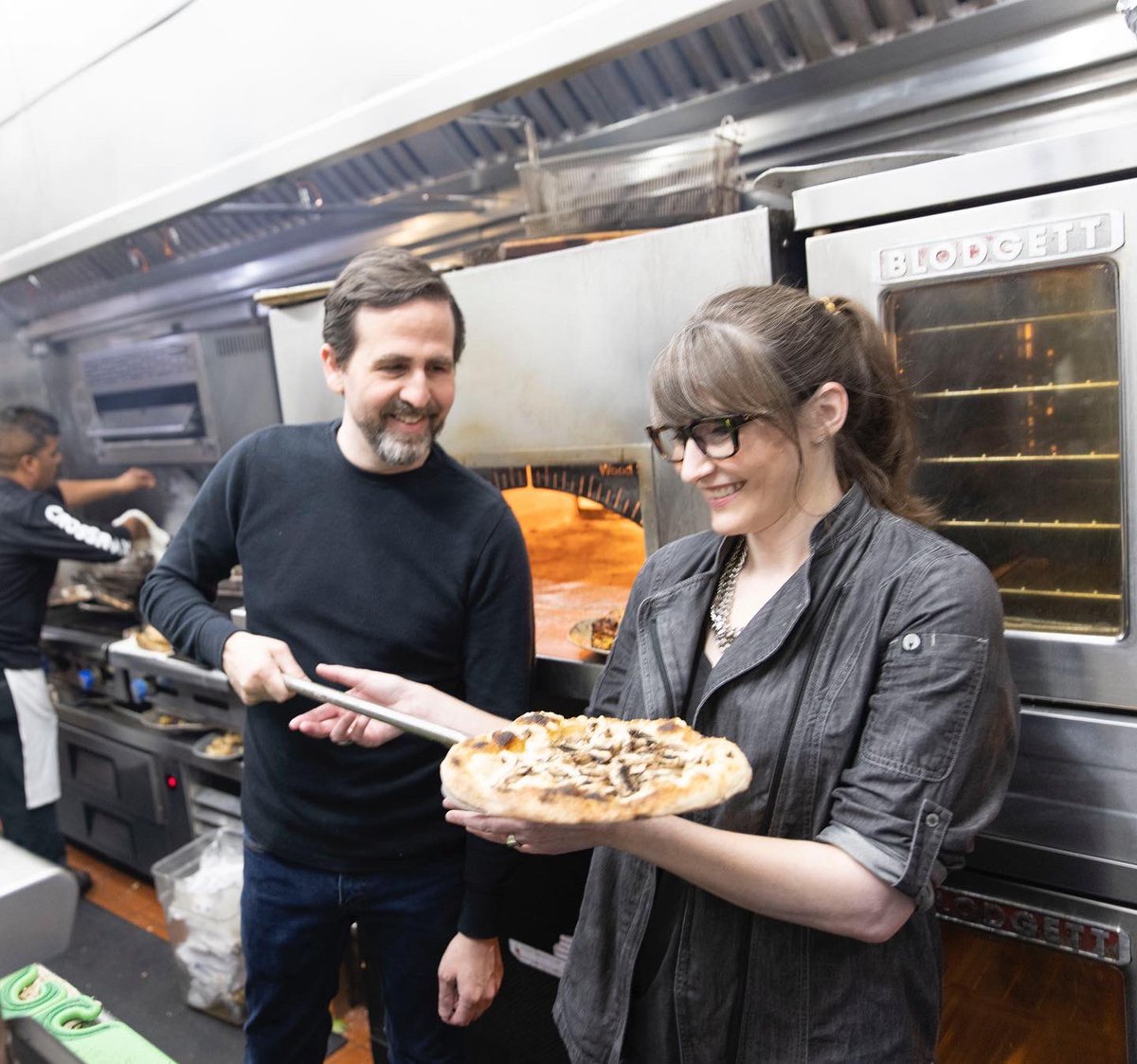 MargauxCedar's tweet photo. Starting Wednesday LA can exclusively have a @Vertagefoods pizza @Crossroads ! Special thanks to Chef Ronnen for an amazing launch party https://t.co/AIVsB8FXiD