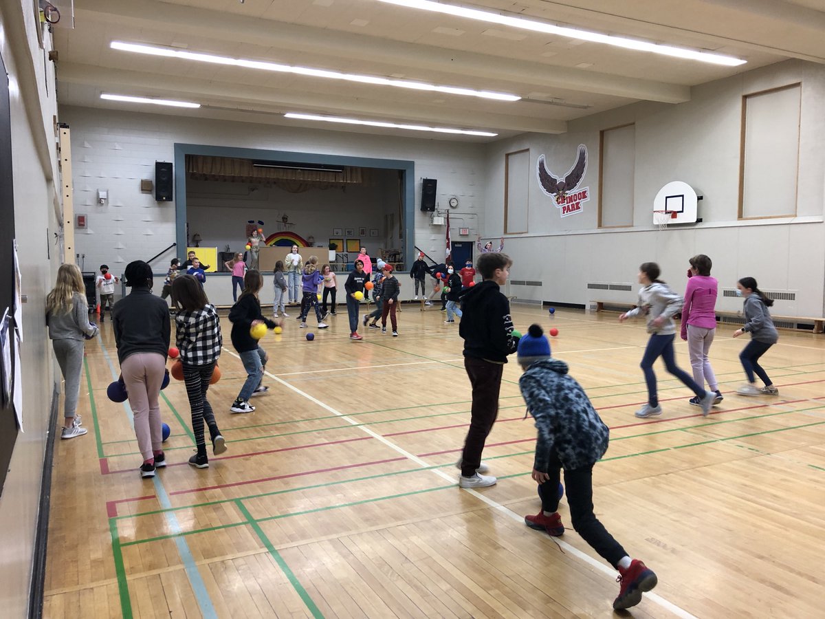 Wish you could have been here to see &amp; hear 2 classes together for the first time since cohorting has been lifted. Students’ excitement, laughter &amp; sheer happiness was priceless! #wearecbe ⁦<a href="/yyCBEdu/">Calgary Board of Education</a>⁩
