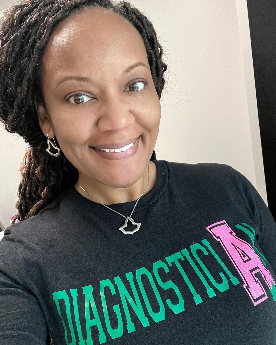 TiffTweets1014's tweet photo. It’s still #DiagWeek! It’s Pink & Green Wednesday too!
#diagweek2022 #DiagLife #Speducator #educAKAtor💕💚 #AKAeducator #yallknowihaveatshirtforeverything #ThankU4AttendingMyTiffanyTalk😆 https://t.co/Nckgd4QzX8