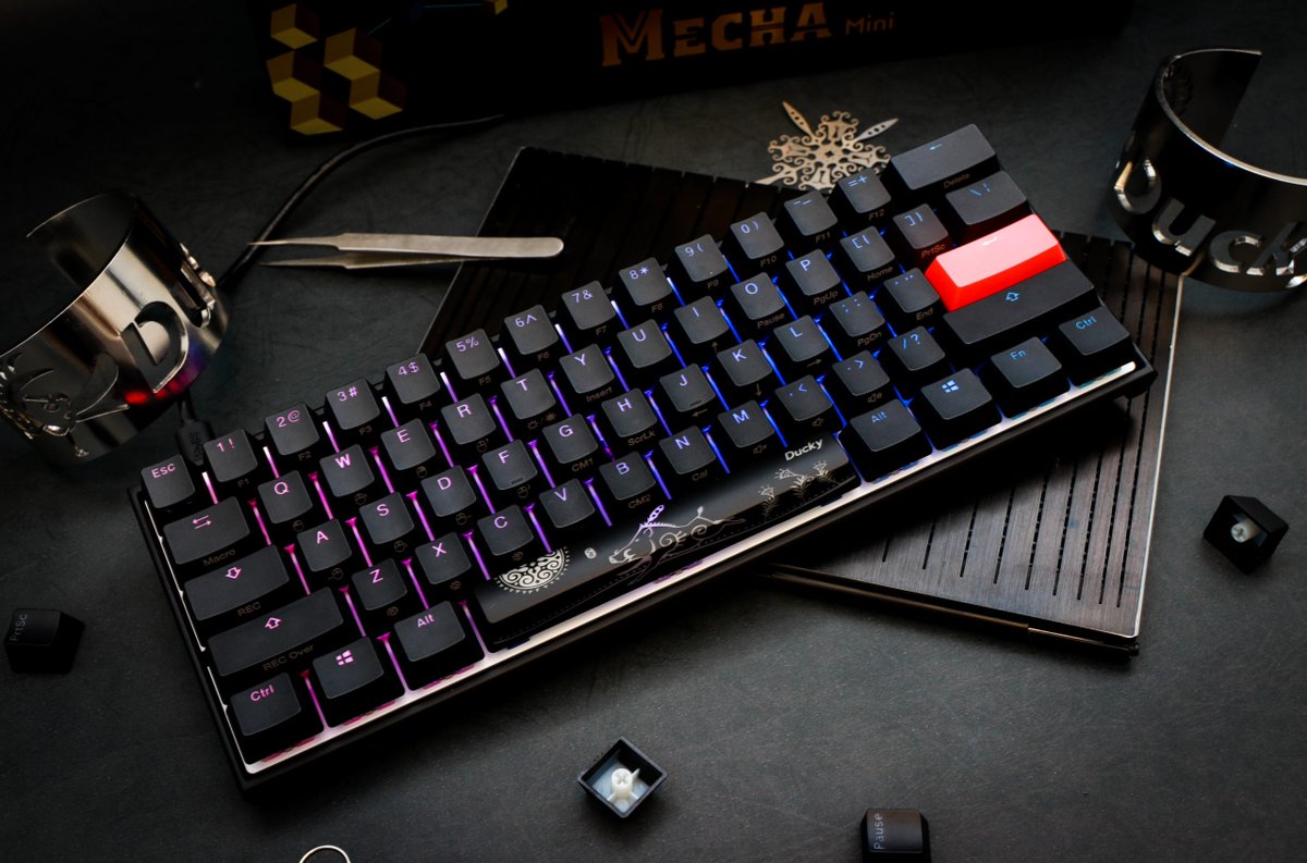 MeckeysHQ's tweet photo. π’ New stock of Ducky One 2 series keyboard arriving soon, now available for pre-order. π
β
Mecha Mini
β
Tuxedo TKL
β
Horizon TKL
β
Skyline TKL
πhttps://t.co/k91197KGY9
@DuckyChannel
#mkindia #meckeys #mechanicalkeyboard #Duckyone2 #mechamini #DuckyTKL https://t.co/bYa5PDuy4p