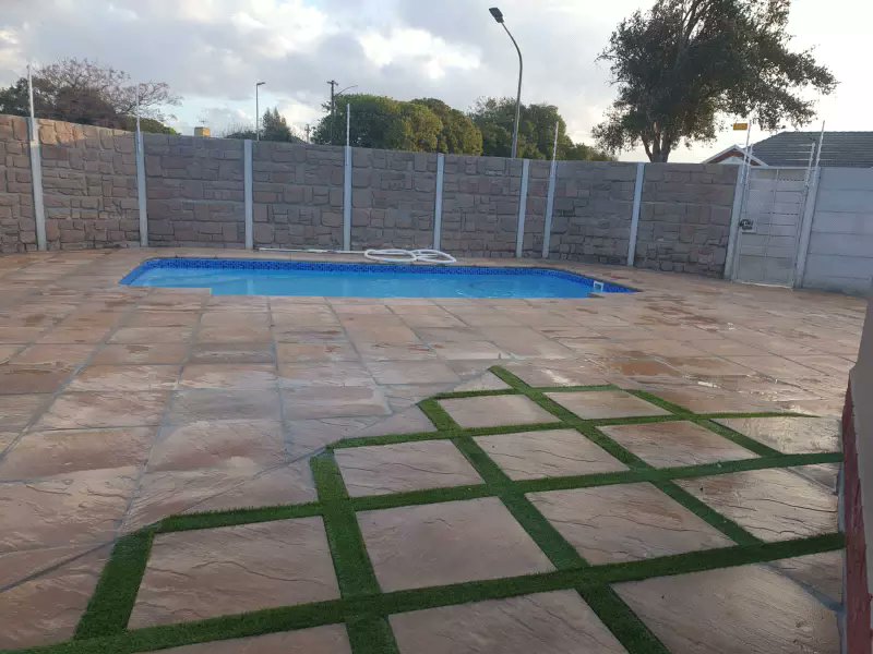 Construction232's tweet image. #For_Sale 
Rockface Paving slabs On SALE

Location- Plattekloof Road, Plattekloof 2, Cape Town, South Africa
construction23.com/listing/rockfa…

#DJSBU