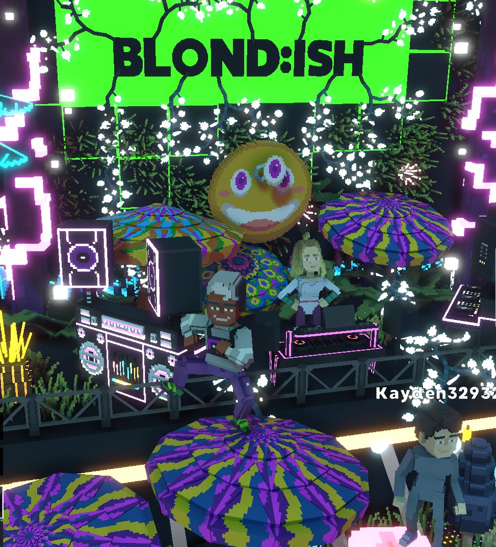 Nikole1987a's tweet photo. @TheSandboxGame @blond_ish I just participated in the daily #SandboxAlphaS2Contest for a chance to earn up to 1,000 $SAND! Starting March 5 - Dance with Blond:ish. Check out my screenshot below! 👇 #SandboxAlphaS2 https://t.co/1FOM2P4DTL