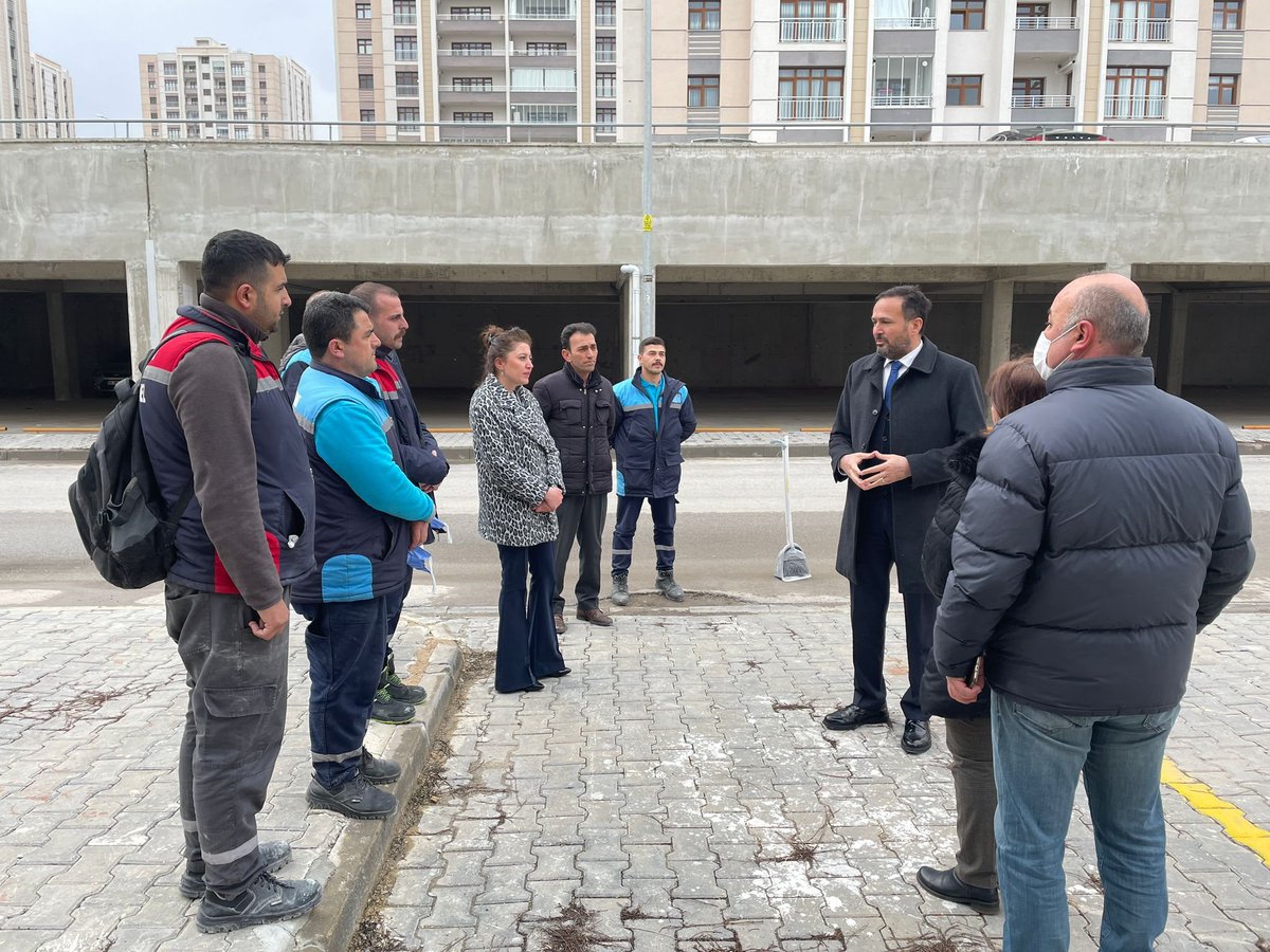Genel Müdürümüz Ayhan Karaca, Ankara Mamak'ta Emlak Yönetim AŞ'ye bağlı siteleri ziyaret ederek personelle bir araya geldi, çalışmalar hakkında bilgi aldı, incelemelerde bulundu.