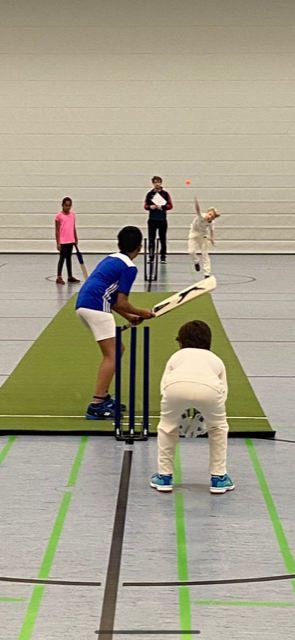 ESRMofficial's tweet photo. Last week the ESRM cricket team played their first matches of the year vs Royal Strikers Frankfurt. In game 1, a strong batting performance led ESRM to 55 off their 5 overs. In game 2, a quick 22 from Tudor led ESRM to 58 off 5 overs. https://t.co/IPC8Pc0TNJ