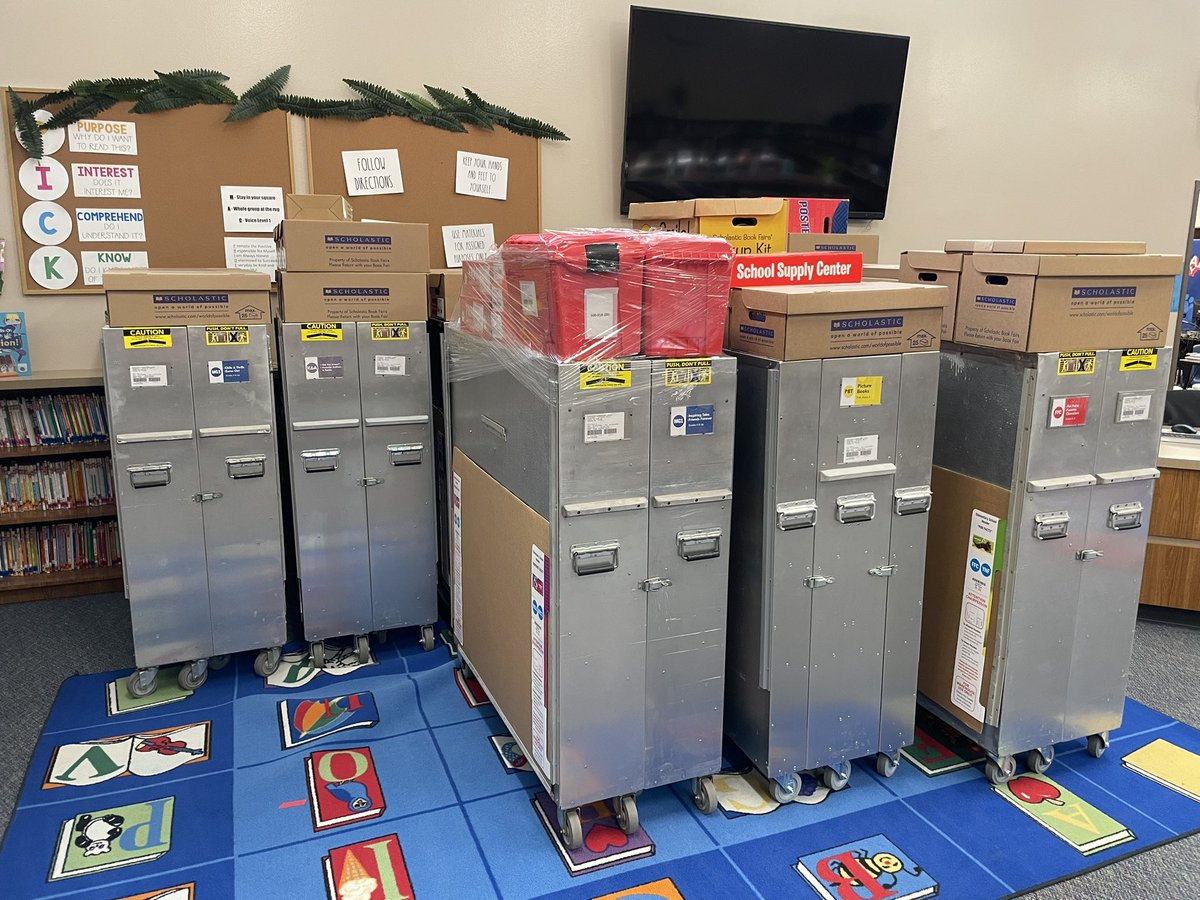 librarydiehl's tweet photo. Book Fair has arrived! We are having our second book fair of the year, March 21-25. After Spring Break, it’s time to shop for books! @CreightonCISD #whocancubscan https://t.co/71dn6XEFb1