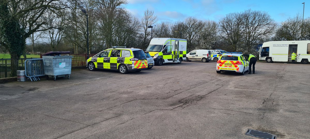 Samantha Wood tweet media