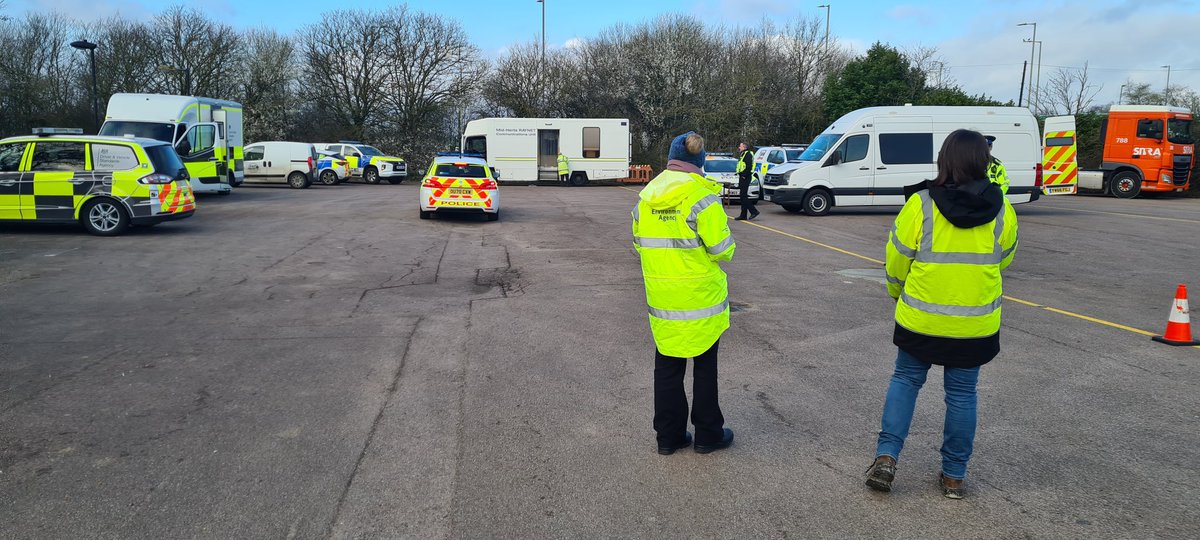 Samantha Wood tweet media