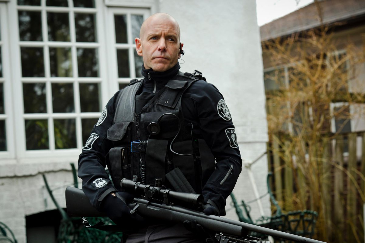 Lngway2neverlnd's tweet photo. 8yrs ago today @realhughdillon won the Canadian Screen Award for Best Performance by a Lead Actor in a Dramatic Series for ‘Fit For Duty.’

Yep still the best episode ever #FitForDuty #EdLane #Flashpoint

@adambarken @FlashpointTeam1 @MarkEllis_TV @StephM0rg https://t.co/hcPivUYZ2G
