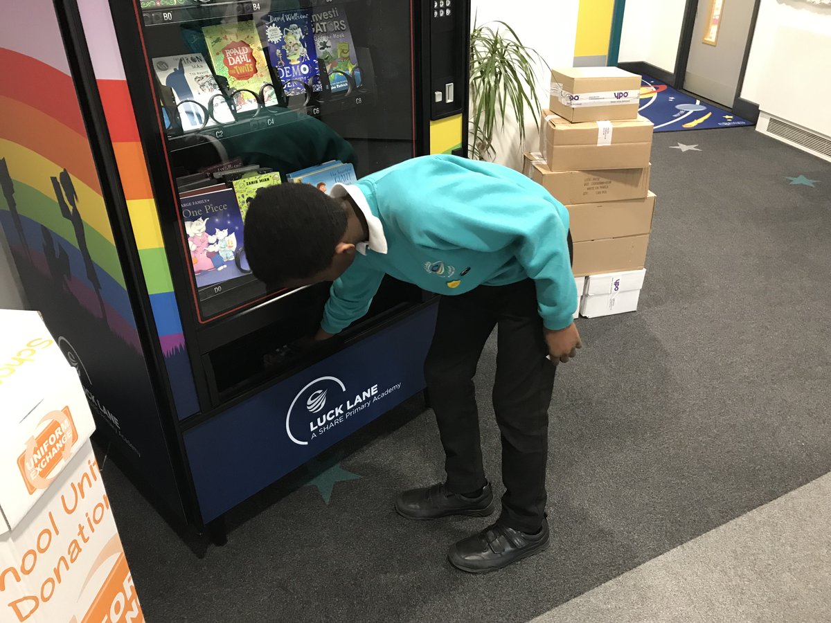 LuckLanepri's tweet image. A massive well done to these 4 amazing children for achieving 100% on an AR quiz meaning they were picked out to choose a book from our vending machine!
Remember: the more quizzes you complete, the more chance you have of being picked!
@AccReader @MrMCGrammar 
#readingisamazing