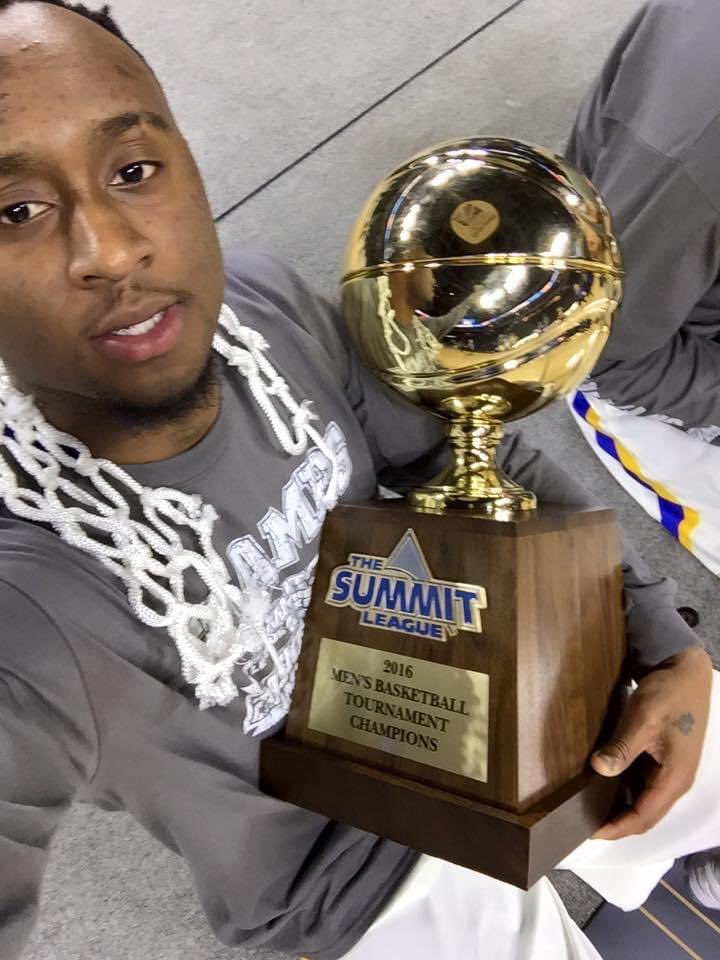 DeondreParks's tweet photo. @GoJacksMBB it’s a beautiful feeling!!! Let’s make some noise in the tourney this year! https://t.co/RkP1O9ZpUl
