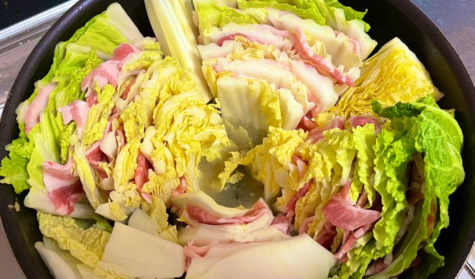 ごはんよーっ

夕飯はミルフィーユ鍋
アホほどキノコをぶち込んで 