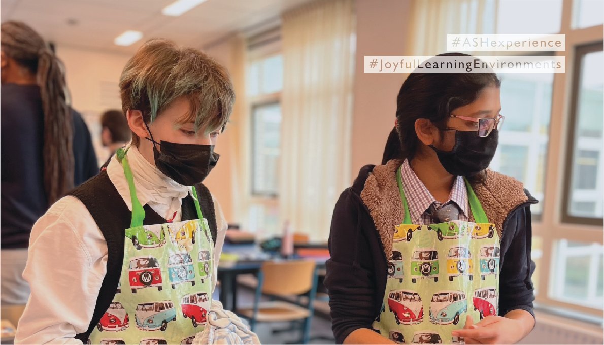 AmSchoolHague's tweet photo. G7 students were prompted to carry on with food truck projects. In IT, students designed the food truck logos and an animated video presentation. In home economics, they prepared samples of their creations and had their peers taste it!

#ASHexperience
#JoyfulLearningEnvironment https://t.co/0lvBcy9FTD