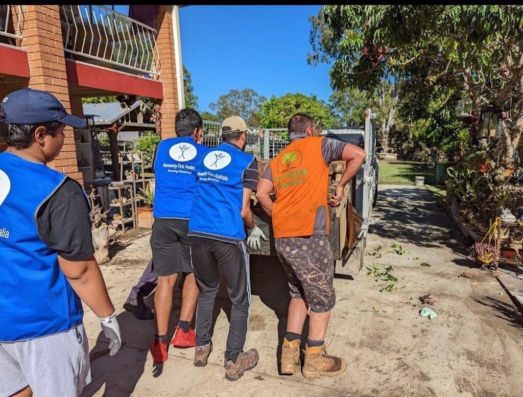 HFI1995's tweet image. As the NSW and QLD regions of eastern #Australia declare a national emergency following devastating #flooding, the @HumanityFirstAu team has been helping victims