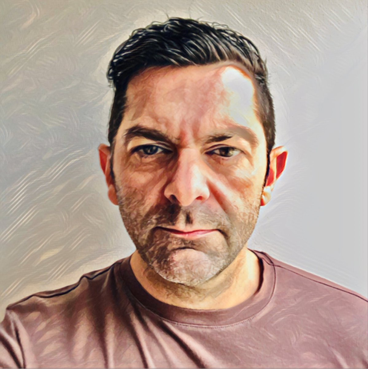 Rob Perryman / CMO &amp; Co-Founder ⭐
Rob is an award-winning British Creative Director with over 20 years of experience. Rob was the Head of Design for DLKW, the largest independent advertising agency in Europe with clients like Nike, Coca Cola, and Gucci.