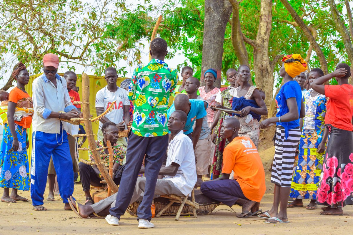 SootSemee's tweet photo. Celebrating two years! 🥳🎈 🎇🎆🎑🎊🎉
Happy two years @SootSemee (Voice of Compassion)  - Together we produced over 111 episodes every week, distributed every Thursday and with every local voice in the community + the help of every volunteers in the Village 👏 🧡 https://t.co/6rKZ17CJiy