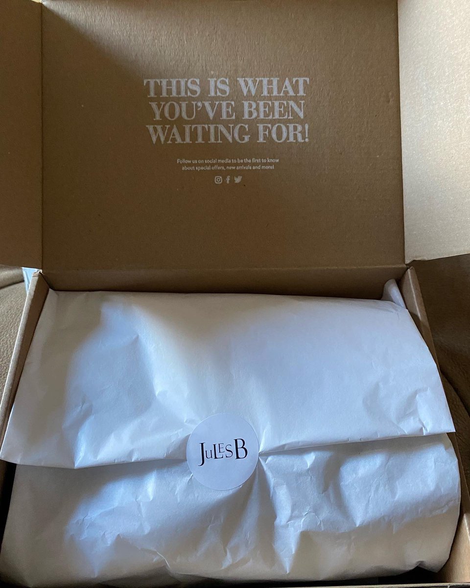 C_W_O_L's tweet photo. Yes @JulesBOnline exactly what I’ve been waiting for !!!

 rrp£59.95 - sale price £30ish after I used first time customer code , I do love a bargain, 

will definitely be checking out your website a lot more 

#cwol #casualwayoflife #barbour #casualstyle #casuals https://t.co/JLQ2tBaDCF