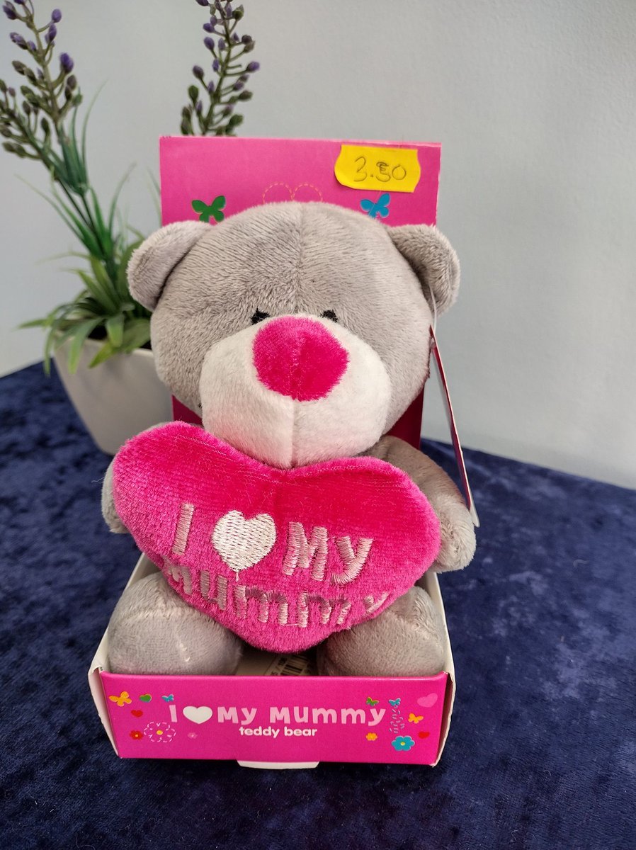 HandKEmbroidery's tweet photo. How cute are these #ilovemymummy https://t.co/cpaa4klXG3