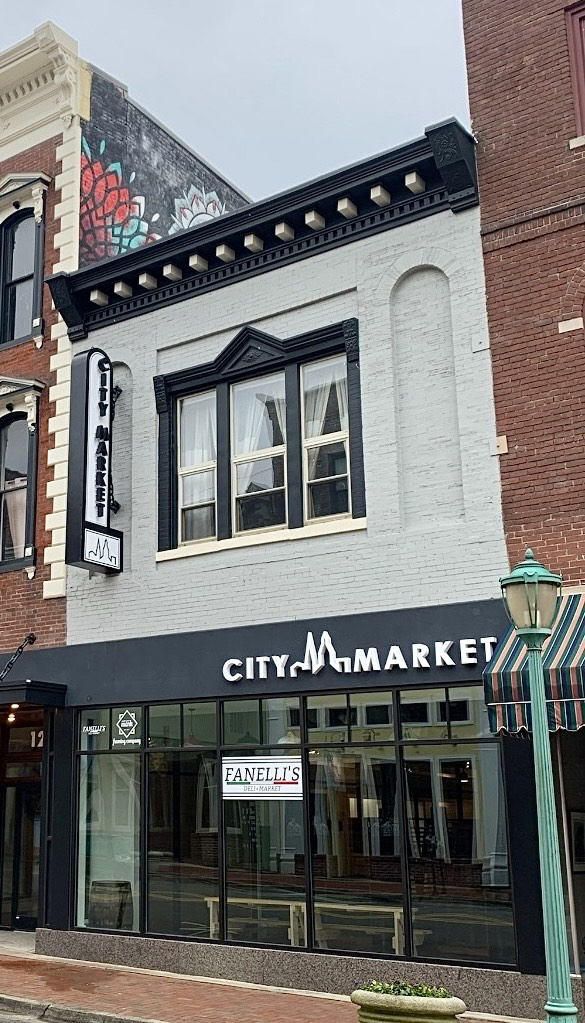 SignFabInc's tweet photo. Congratulations to the winner of the #BeSignFabulous contest for the month of February! FASTSIGNS Clarksville of Clarksville, TN for their sign "City Market".
Runner-up – SignsMatter of Peoria, IL for their sign "Freedom Chiropractic".
#ChannelLetters #Signs #freequotes #sign https://t.co/eAZmgoeKj2