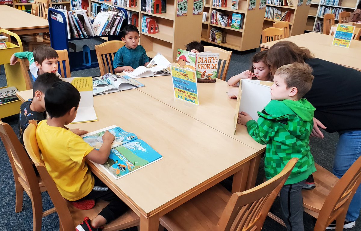 BenferLibrary's tweet photo. I love it when our #KinderCats begin to feel their reading power!
@BenferKISD
#BobcatsRead https://t.co/QitvY13QXp