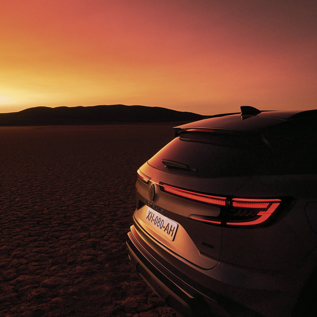 renault_uk's tweet image. all new Renault Austral SUV E-Tech hybrid’s distinctive lighting signature illuminates its strong athletic design.
#techcontrol #takecontrol #Renault #Austral #ETech #hybrid #SUV