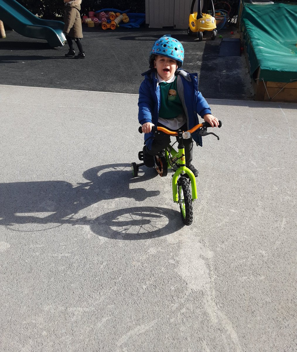 gcpfs1's tweet image. As part of their physical development the children in Waddles Nursery have enjoyed bringing their own bikes in to school this week @PrimaryGreat #gcpphysicaldevelopment