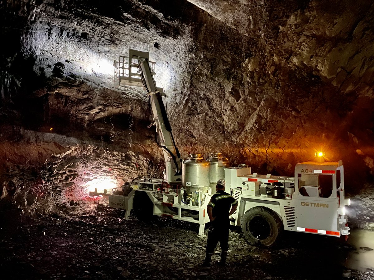 im_mining's tweet photo. IM's March 2022 edition is now out! It includes a belter of an #OreSorting review, as well as the latest on #SurfaceLoading operator assist tech; #WaterManagement; #CopperProcessing &amp; #UtilityVehicles as well as a high profile case story on @FuelActiveLtd https://t.co/uOgYEQc44C https://t.co/l185JIRaR3