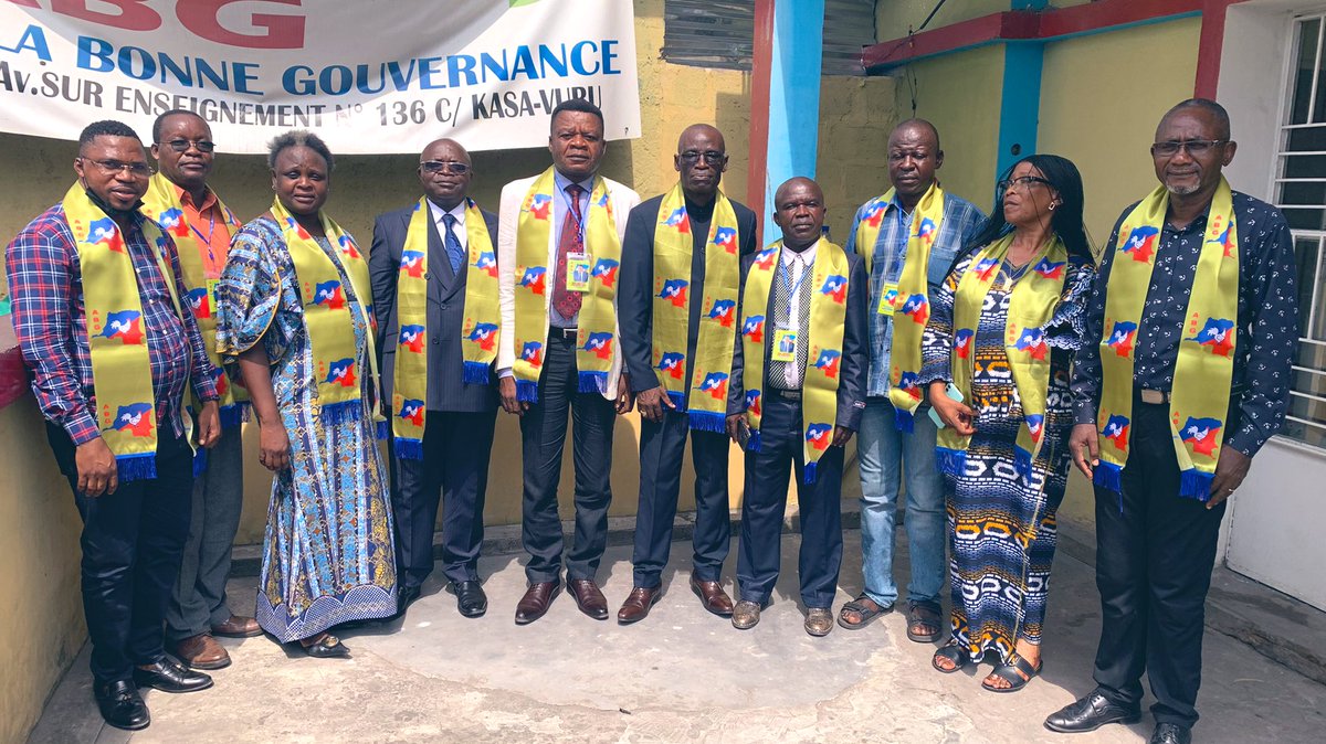 AbgOfficiel's tweet photo. #ABG Une adhésion de taille des leaders d'opinion de la  ville de Kenge qui ont accepté d'accompagner la vision de l'ABG  Dont le Dr Aimé Kayolo un géant au service de la Nat ,messieurs MUTABA jean Chrysostome , Johnny Tshilema et Gaby Mpaka. La force Abegelique tient le sommet https://t.co/6qvkse1OGK