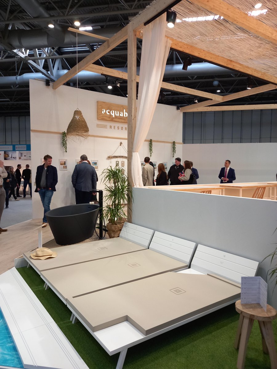 AcquabellaBath's tweet photo. Welcome to #AcquabellaResort
This year we wanted to recreate the pleasant atmosphere of a luxurious Resort at #kbbBirmingham2022. Shower trays, bathtubs, basins, worktops and bathroom furniture and accessories are displayed on a bright and open stand.
#kbbtrends #BestStand https://t.co/fMzpvlesDm