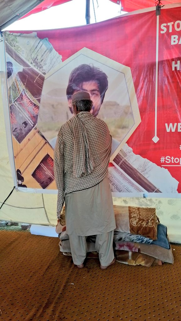 avdalqadeer's tweet photo. ہر فزراء یہ جبرائیل یے
ہمے مسیتء گلوء کوشتی
پول کنتوں
تئی حال چے ایں
مئی چم انڑزی بنت
مں گشانی 
کہ مئی نصیب ء عذاب باز انت؟
اے چماں انڑزی دہ حشک بنت؟
ہمنگیں روشے نصیبء است انت؟
#ReleaseHafeezBaloch https://t.co/59wemA2ac1