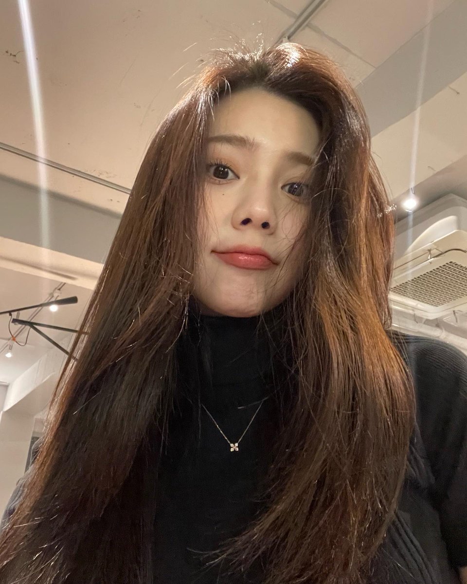 silver_chae526's tweet photo. Yesterday https://t.co/mpA7hmtPr8