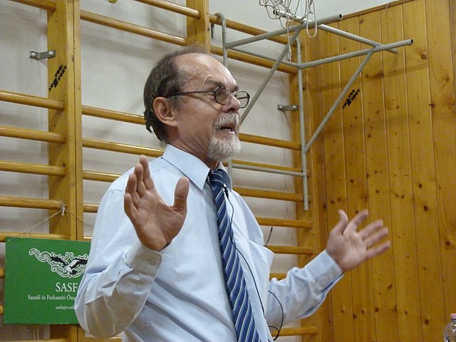 Ковач иштван андраш. Известный тюрколог. Венгерские ученые. Лайош лигети. Лайош кокай фото.