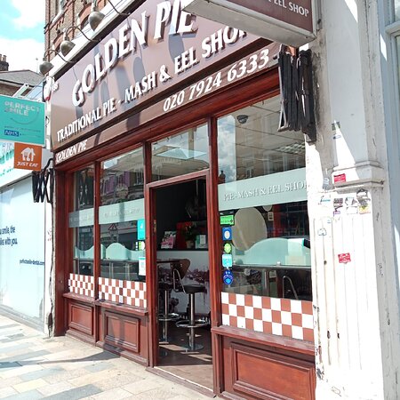 wandsmallbiz's tweet photo. Shout-out to Golden Pie in #Battersea which has recently been named as one of the best Pie &amp; Mash shops in London by @GQMagazine!  #BritishPieWeek

Visit their page here:  https://t.co/jq41jce4IQ 

@wandbc @LoveBattersea1 @BidJunction #ShopLocal #LoveYourLocalShops https://t.co/EJEeAn4Tnl