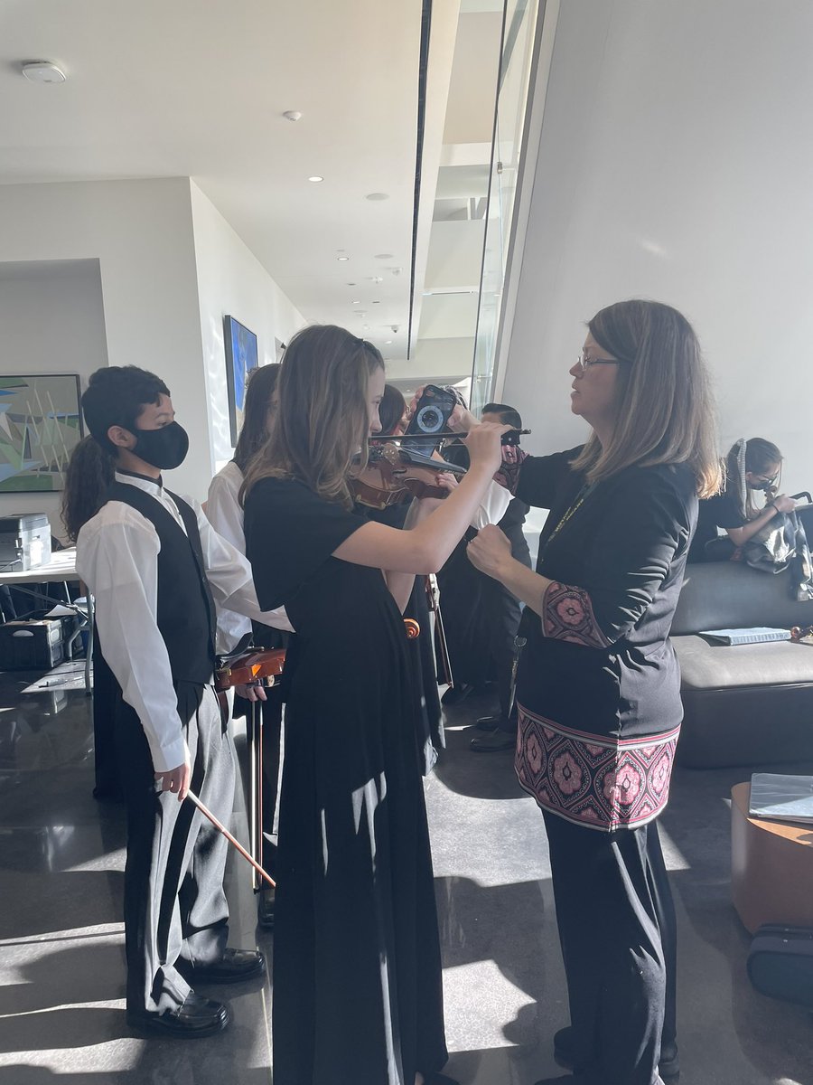 tunintabi's tweet photo. Gunn Orchestra preparing for their UIL performance at the CVPA. #gunngators @ArlingtonISDVPA https://t.co/K7fEu5Iui4