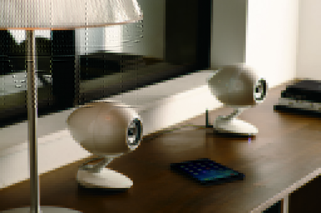 dangeorgecomms's tweet image. The much-loved ECLIPSE TD-M1s. Wireless high fidelity born in 2014. Could something similar be approaching?