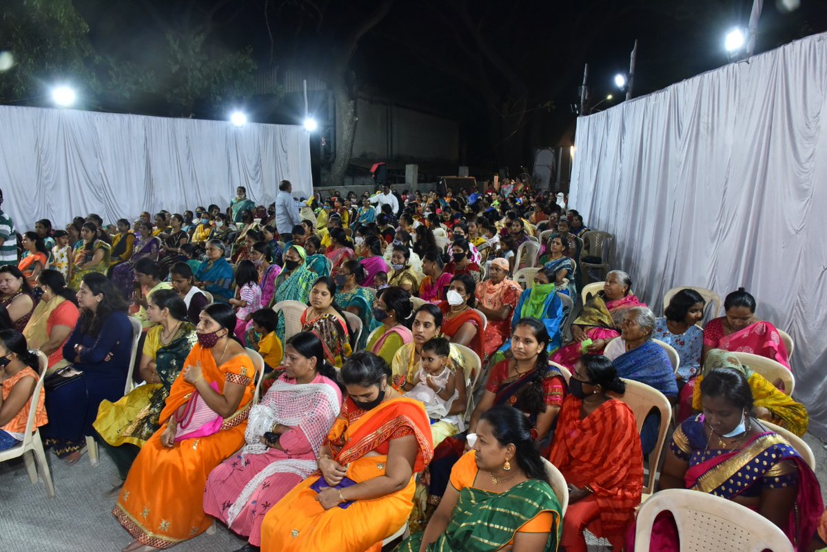 sunitawadekar18's tweet photo. जागतिक महिला दिन विविध क्षेत्रात कर्तबगार महिलांचा सन्मानाने संपन्न...

बोपोडी येथे सम्यक विहार �� विकास केंद्रात जागतिक महिला दिवस साजरा करण्यात आला. https://t.co/dnX5MinLWC