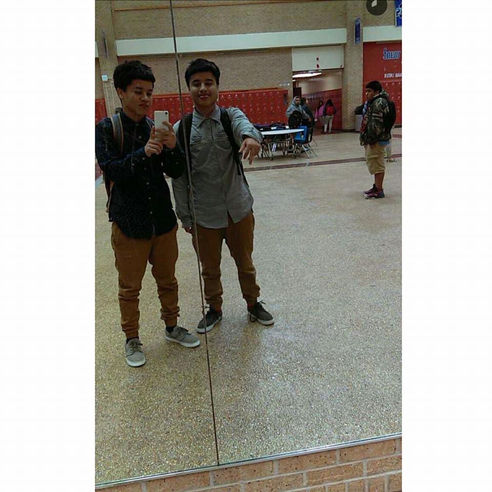 Twerk4pot's tweet photo. we shared the same womb bro i know you’re in a better place 🙏❤️ #LLLA 🕊 https://t.co/mh8Aj6Mvct