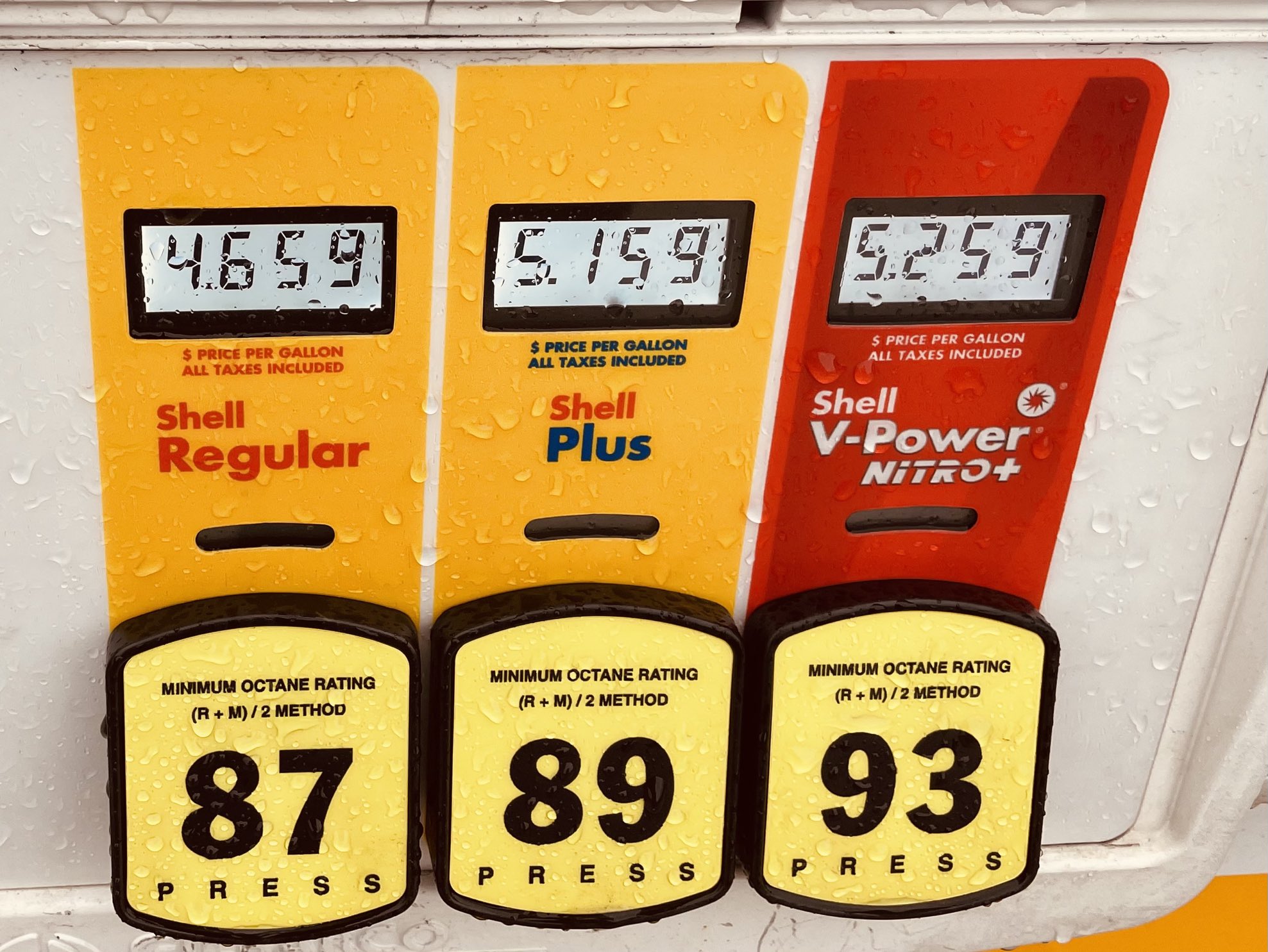 Niall Stanage On Twitter The Closest Gas Station To My Apartment In D niall-stanage-on-twitter-the-closest-gas-station-to-my-apartment-in-d