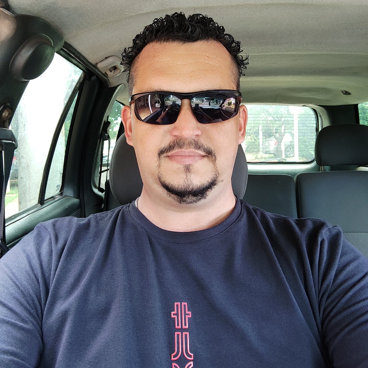 thiagobarateli's tweet photo. #NewProfilePic https://t.co/DoiqjQUkHZ