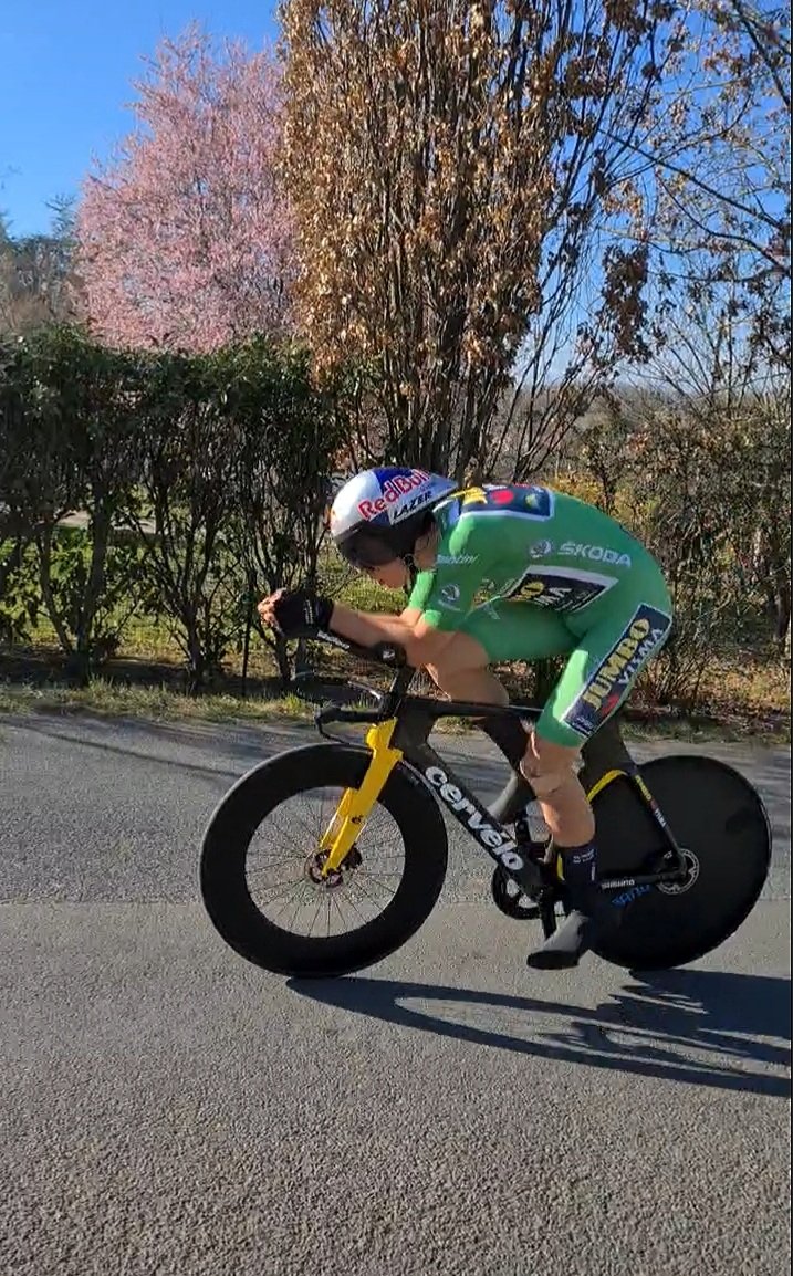 zazafago's tweet photo. Le vainqueur @WoutvanAert #CLM @ParisNice #domerat @JumboVismaRoad https://t.co/apaXArf1kd
