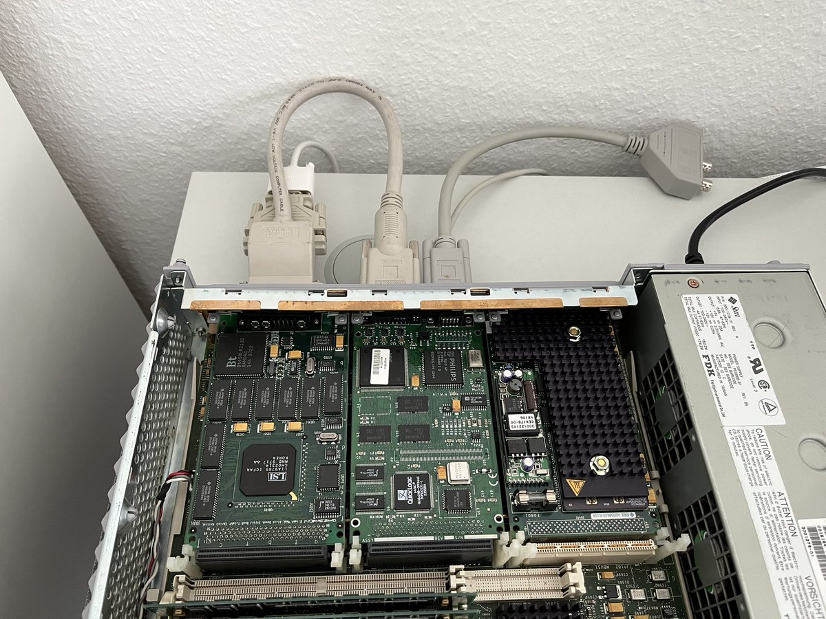 Iggi76123640's tweet photo. Installed the new hardware into my SS20, RasterVideo card and the gfx card (which is a cgsix). It works, need the drivers to test it and most importantly where do I get an SVIDEO source? 😅😂 #sun #rastervideo #sunos #video https://t.co/uZvvOu1wX6