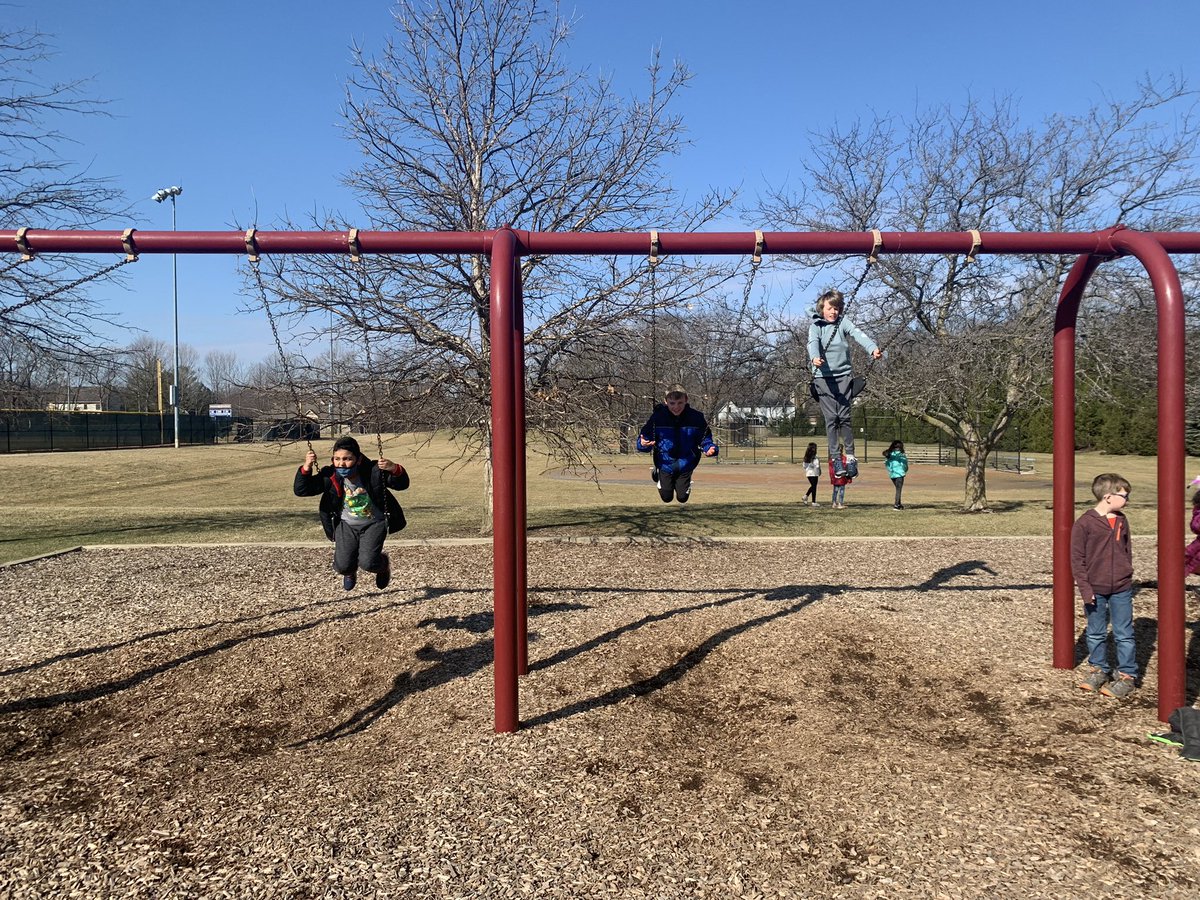 IREAD is done! Celebrate good times, come on! 🥳🎈