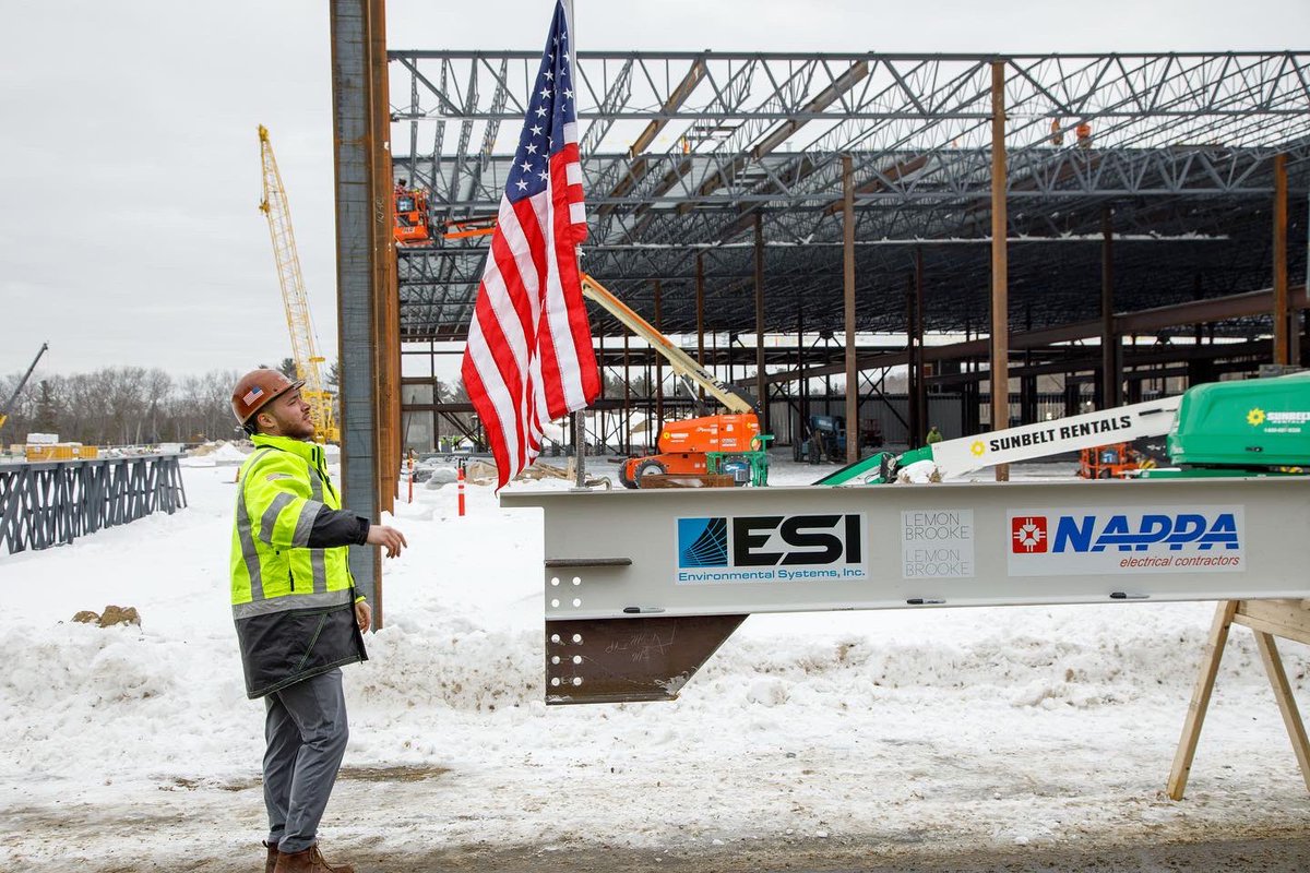 ESI is proud to be a part of the BW Kennedy &amp; King Street Properties team by celebrating the Topping Off ceremony in Devens, MA. This 160k sq ft facility consists of R&amp;D labs, manufacturing, production and offices. Thanks to Damianos Photography &amp; Publishing for the great shots!