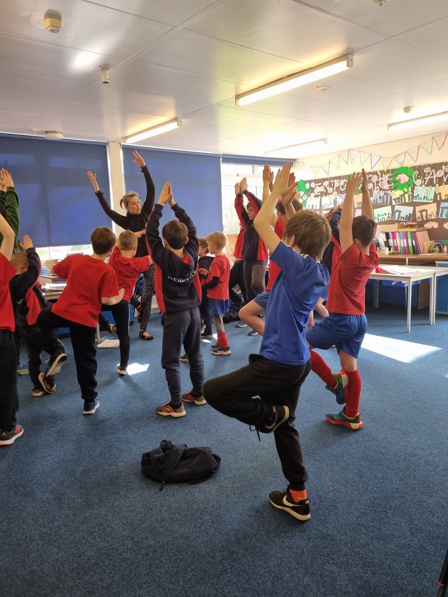 DuffMead_Sports's tweet photo. Challenging stereotypes through sport. 
The boys have enjoyed a debate, ballet, yoga, netball and a little Zumba! Children are enthused and energised! Positive vibes across school 😘 Thank you to all involved! https://t.co/IX14hxQfLk