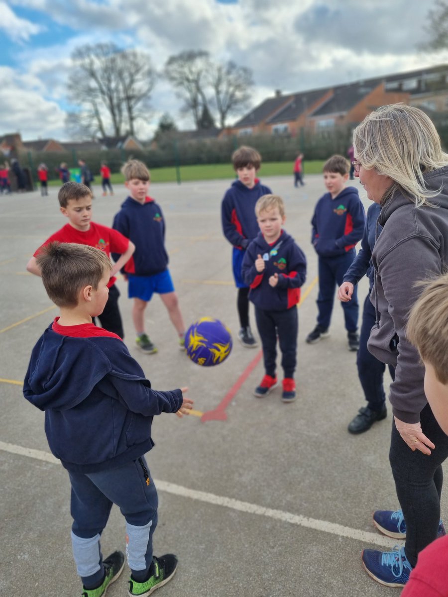 DuffMead_Sports's tweet photo. Challenging stereotypes through sport. 
The boys have enjoyed a debate, ballet, yoga, netball and a little Zumba! Children are enthused and energised! Positive vibes across school 😘 Thank you to all involved! https://t.co/IX14hxQfLk