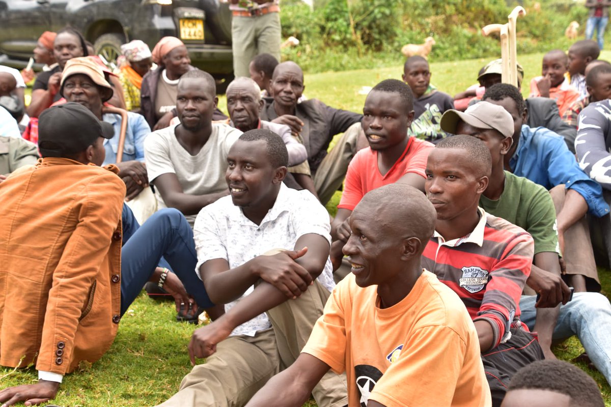 TruthPatrol254's tweet photo. Hon Speaker Joshua Kiptoo @kiptoojoshua8 addressing residents of morongio Village. Kobujoi Ward, Aldai constituency

#FixNandi
#NandiKwanza
Naet ak Imanda https://t.co/EKoZsnUPPu